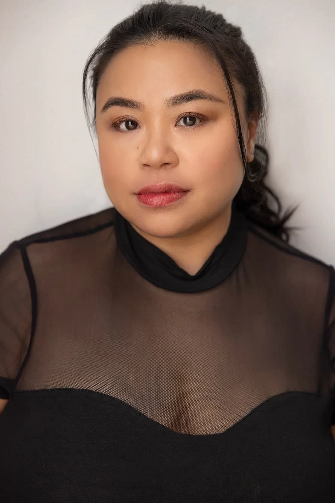 Amanda Grace Leo, singer and performer.